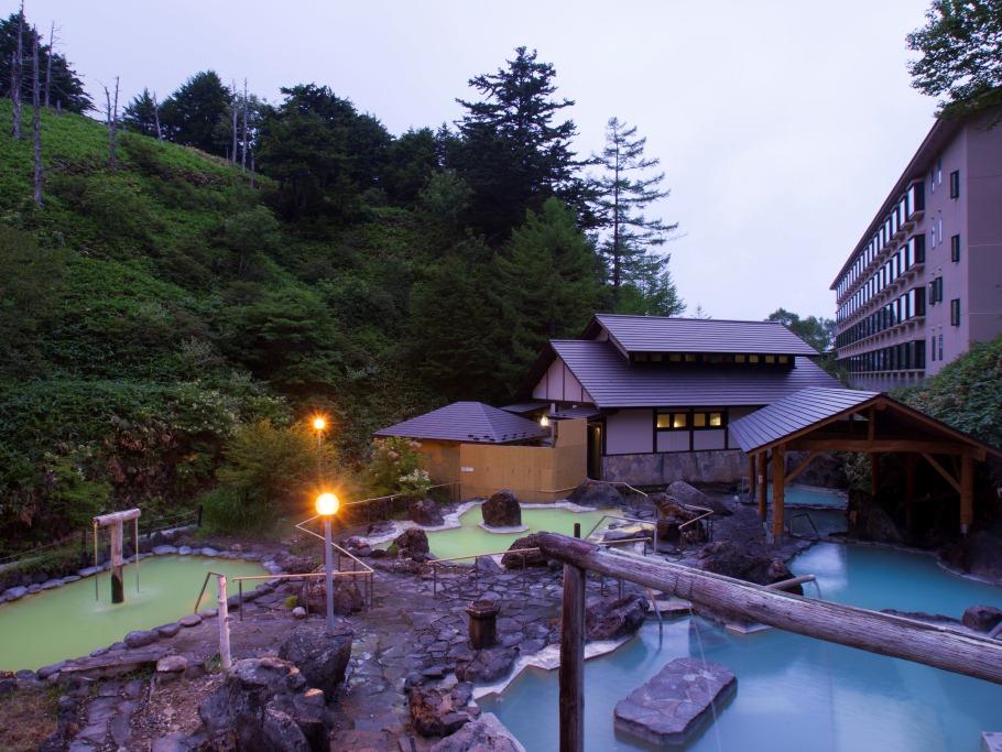 『“にっぽんの温泉100選”の群馬県内ベスト3を満喫！群馬の名湯　万座温泉・草津温泉・伊香保温泉　のんびり温泉旅4日間』＜65歳以上限定の旅／ゆったり旅＞