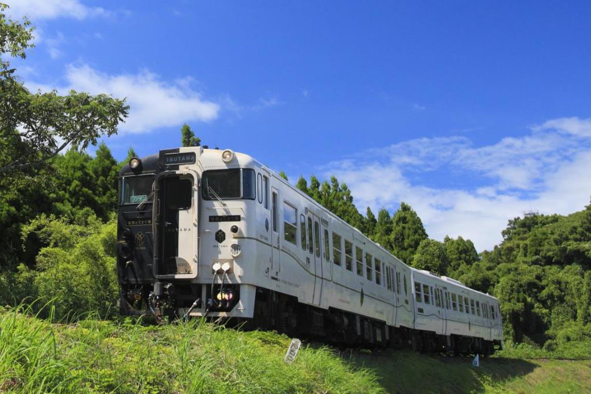 絶景観光列車「指宿のたまて箱」（イメージ）