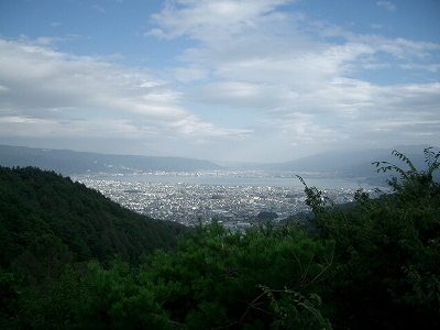 塩尻峠からの諏訪湖（イメージ）