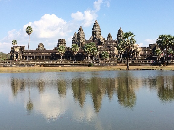 カンボジアの至宝・世界遺産アンコール遺跡（写真はアンコールワット　イメージ）