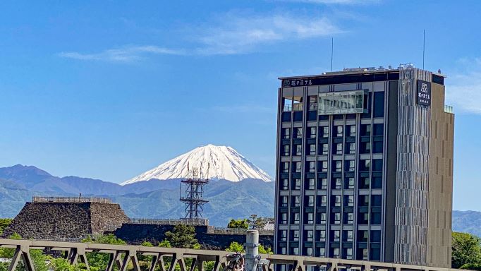 城ホテル甲府(イメージ)　※富士山は天候によってみられない場合があります