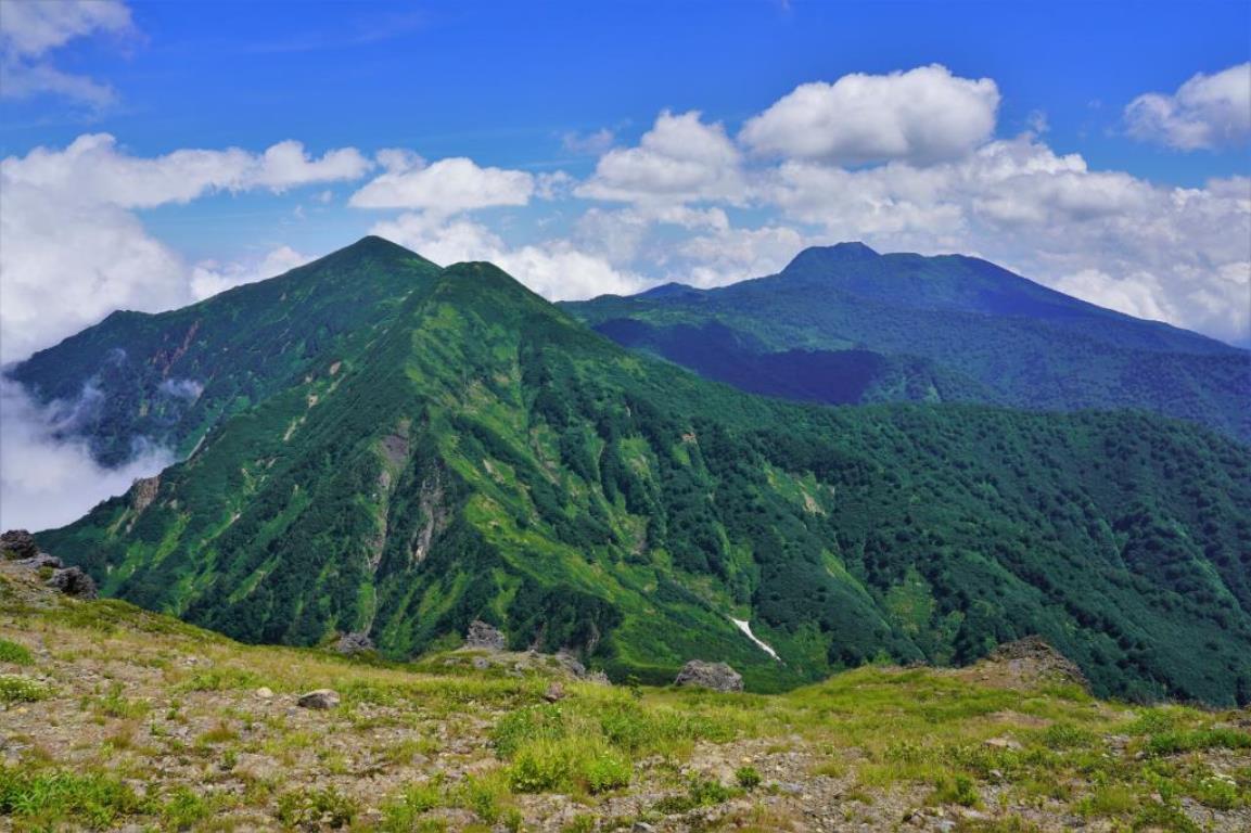 火打山と妙高山の山容(イメージ)